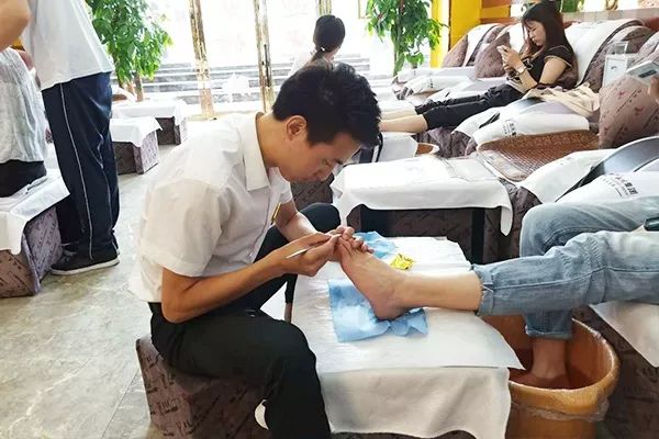 首页-尊龙网站_(中国)唯一官方网站